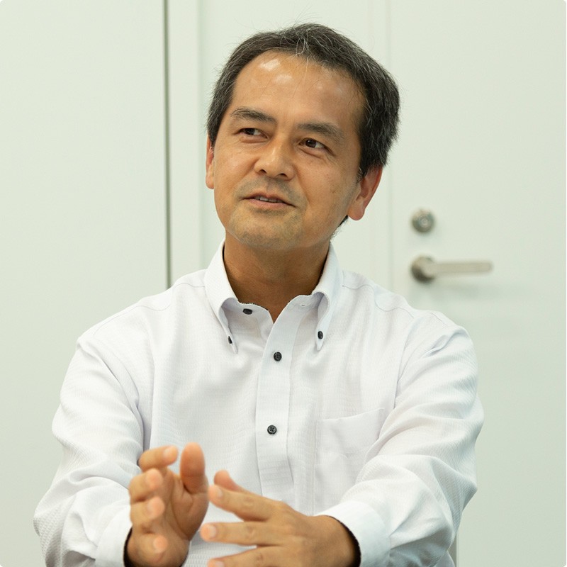 藤井　真二郎　氏